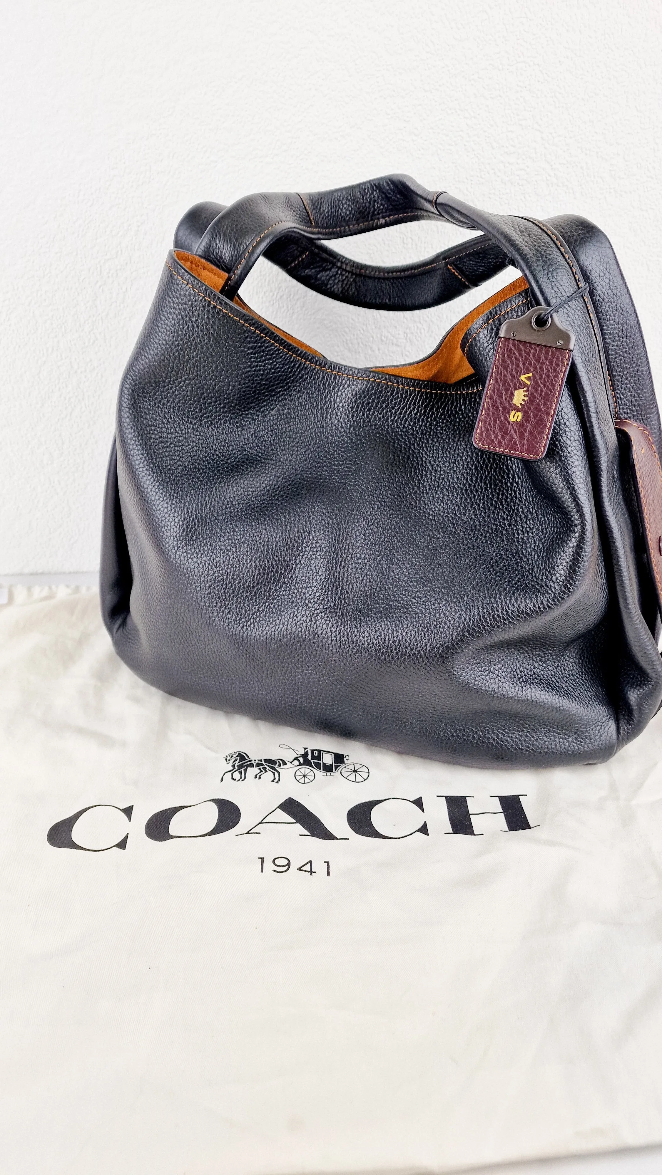 Coach 1941 Bandit Hobo 39 Bag in Black and Oxblood - Pebble Leather - 2 in 1 handbag - Coach 86760