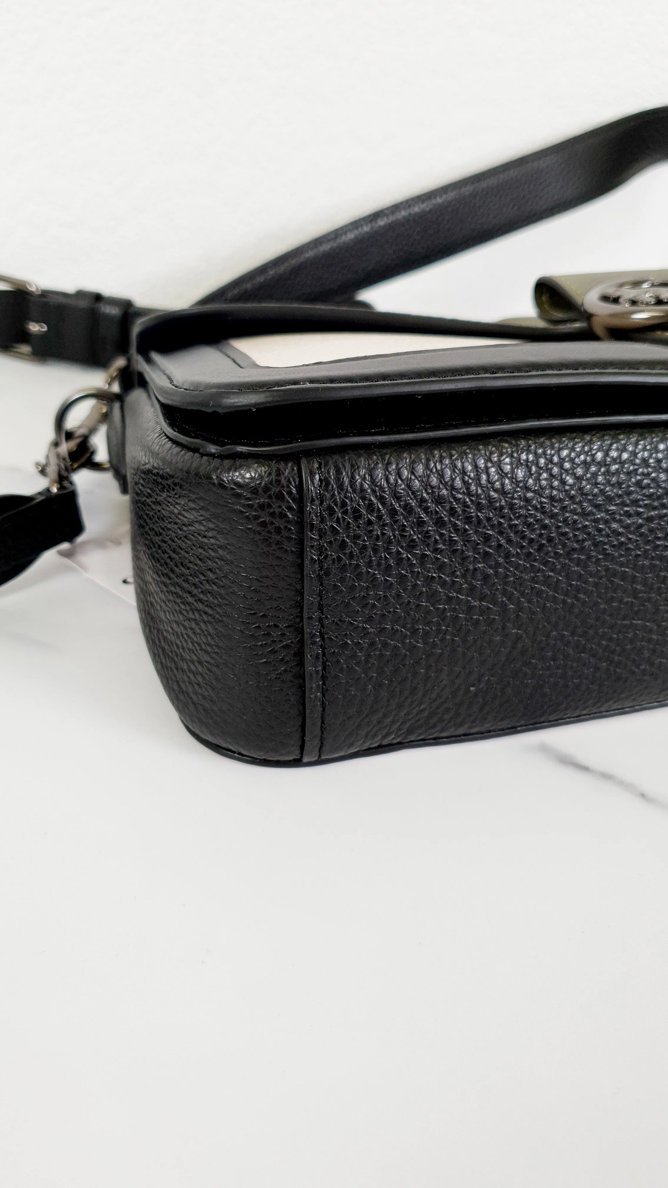 Coach Georgie Shoulder Bag in Colorblock Pebble Leather Kelp Green, Black & Chalk - Army green Coach 6019