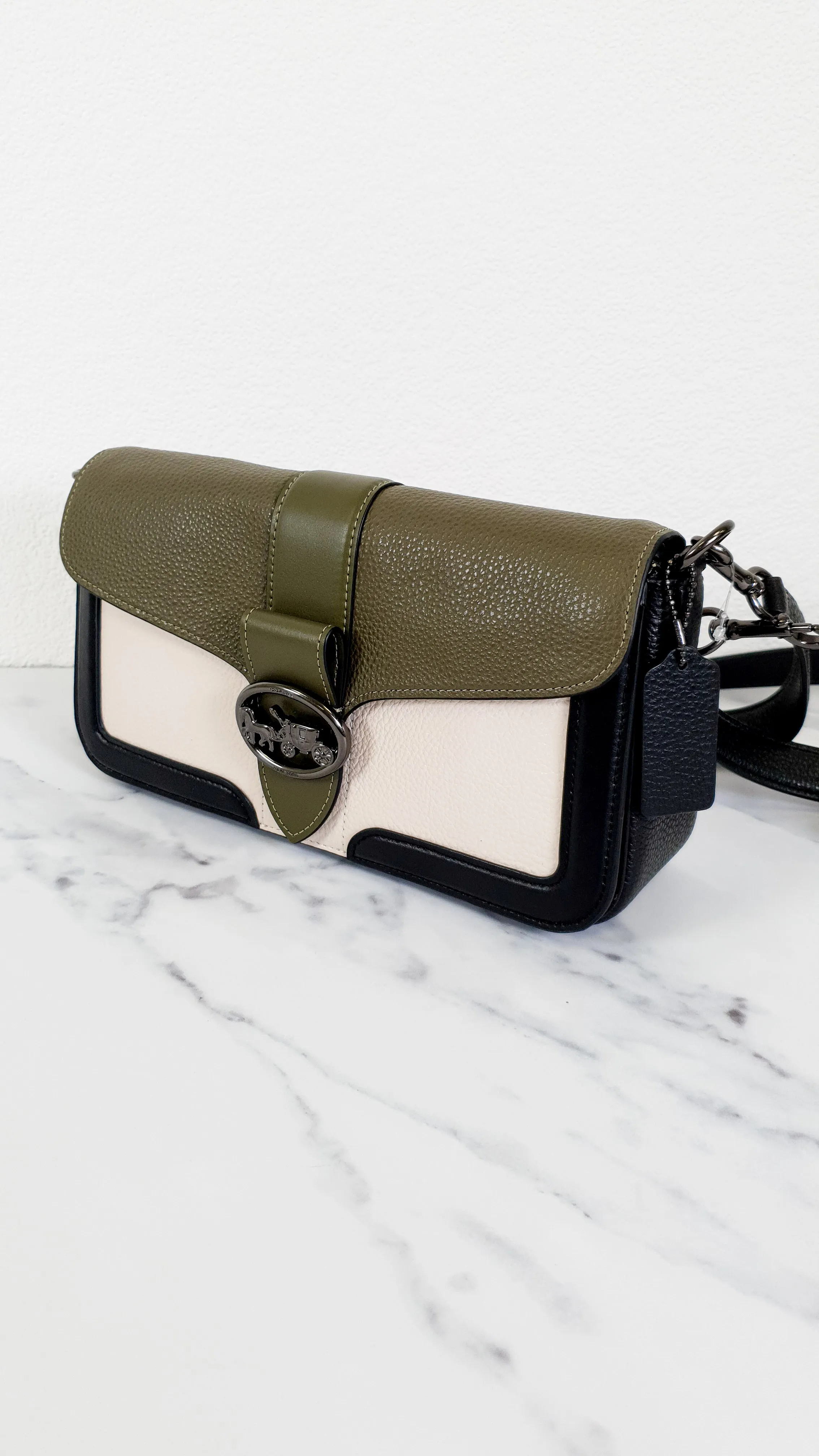 Coach Georgie Shoulder Bag in Colorblock Pebble Leather Kelp Green, Black & Chalk - Army green Coach 6019