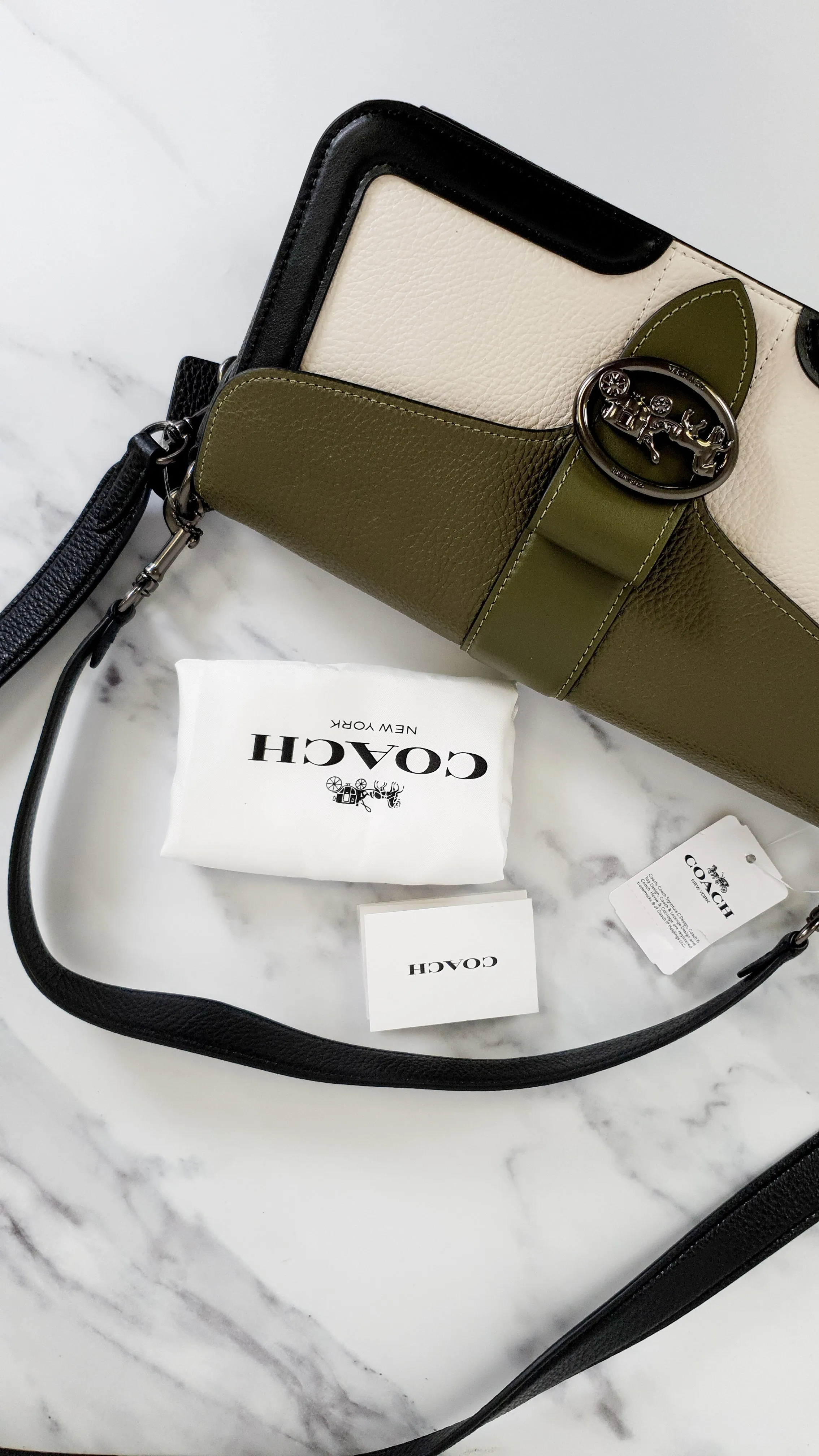 Coach Georgie Shoulder Bag in Colorblock Pebble Leather Kelp Green, Black & Chalk - Army green Coach 6019