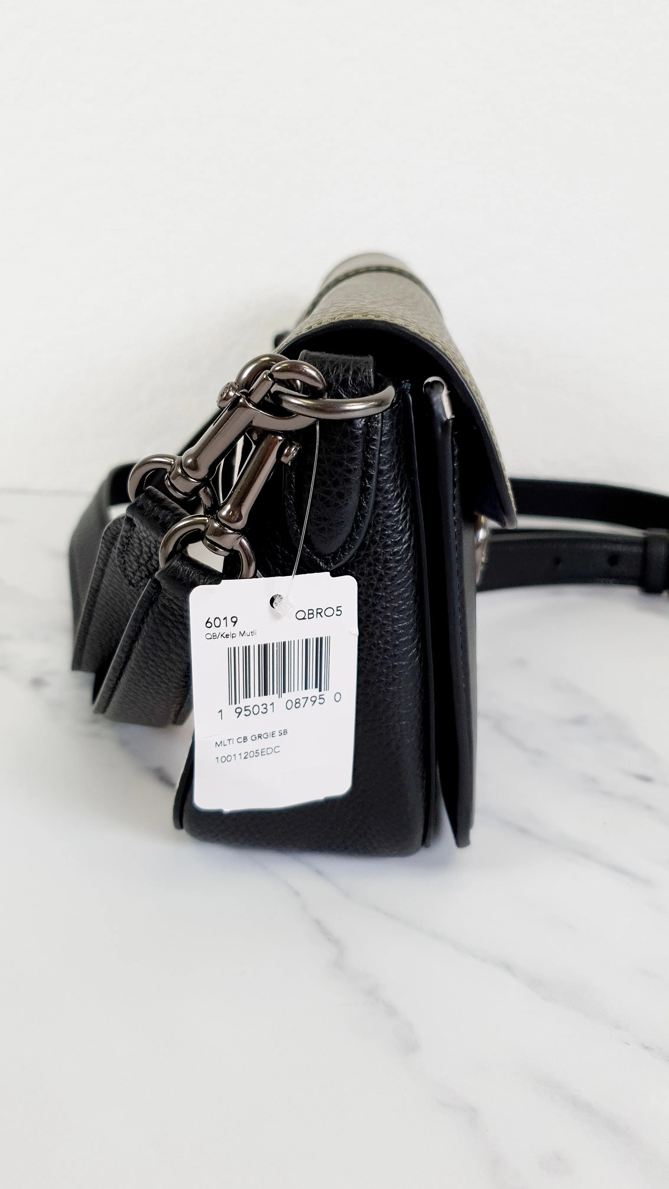 Coach Georgie Shoulder Bag in Colorblock Pebble Leather Kelp Green, Black & Chalk - Army green Coach 6019