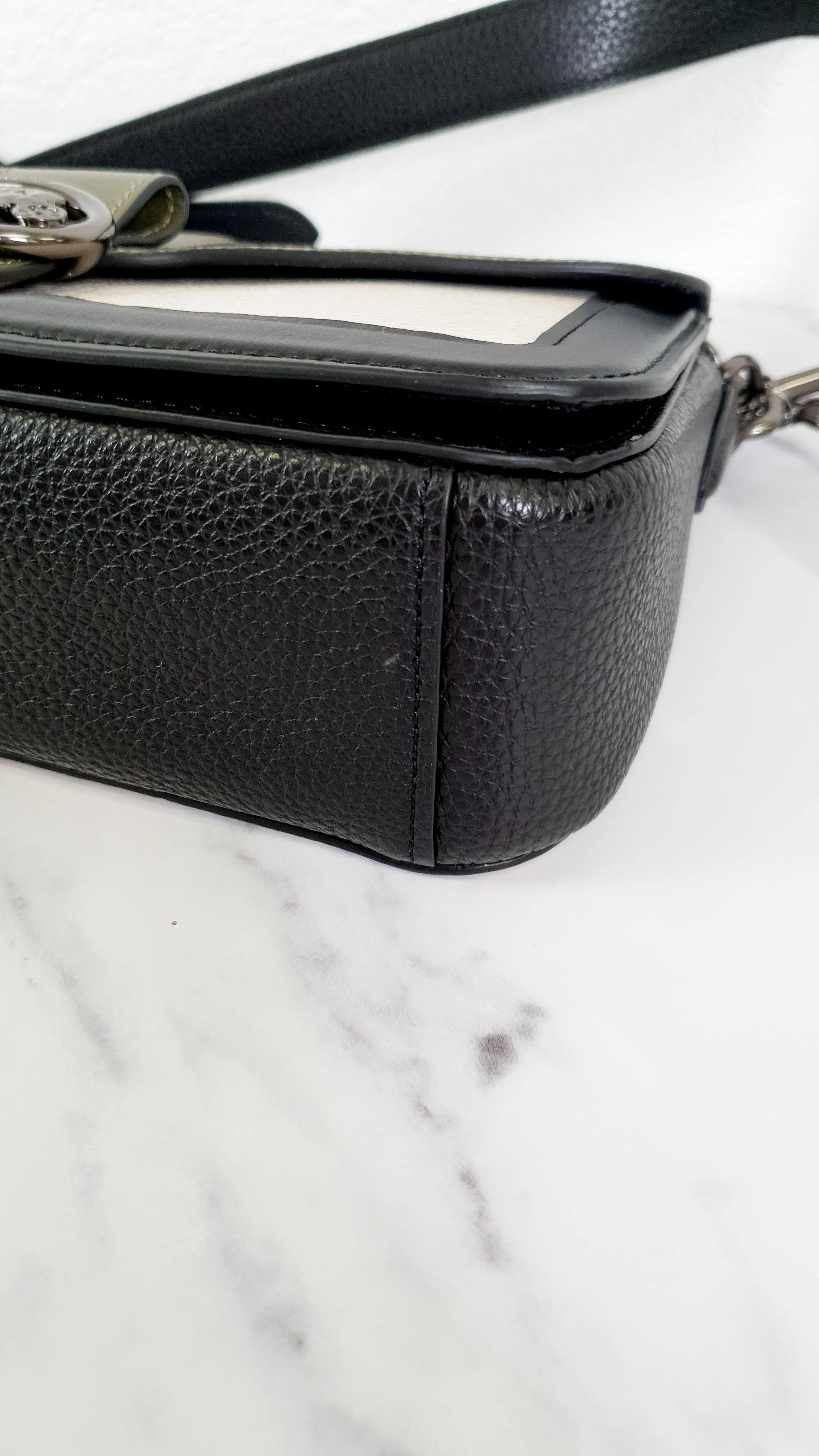 Coach Georgie Shoulder Bag in Colorblock Pebble Leather Kelp Green, Black & Chalk - Army green Coach 6019