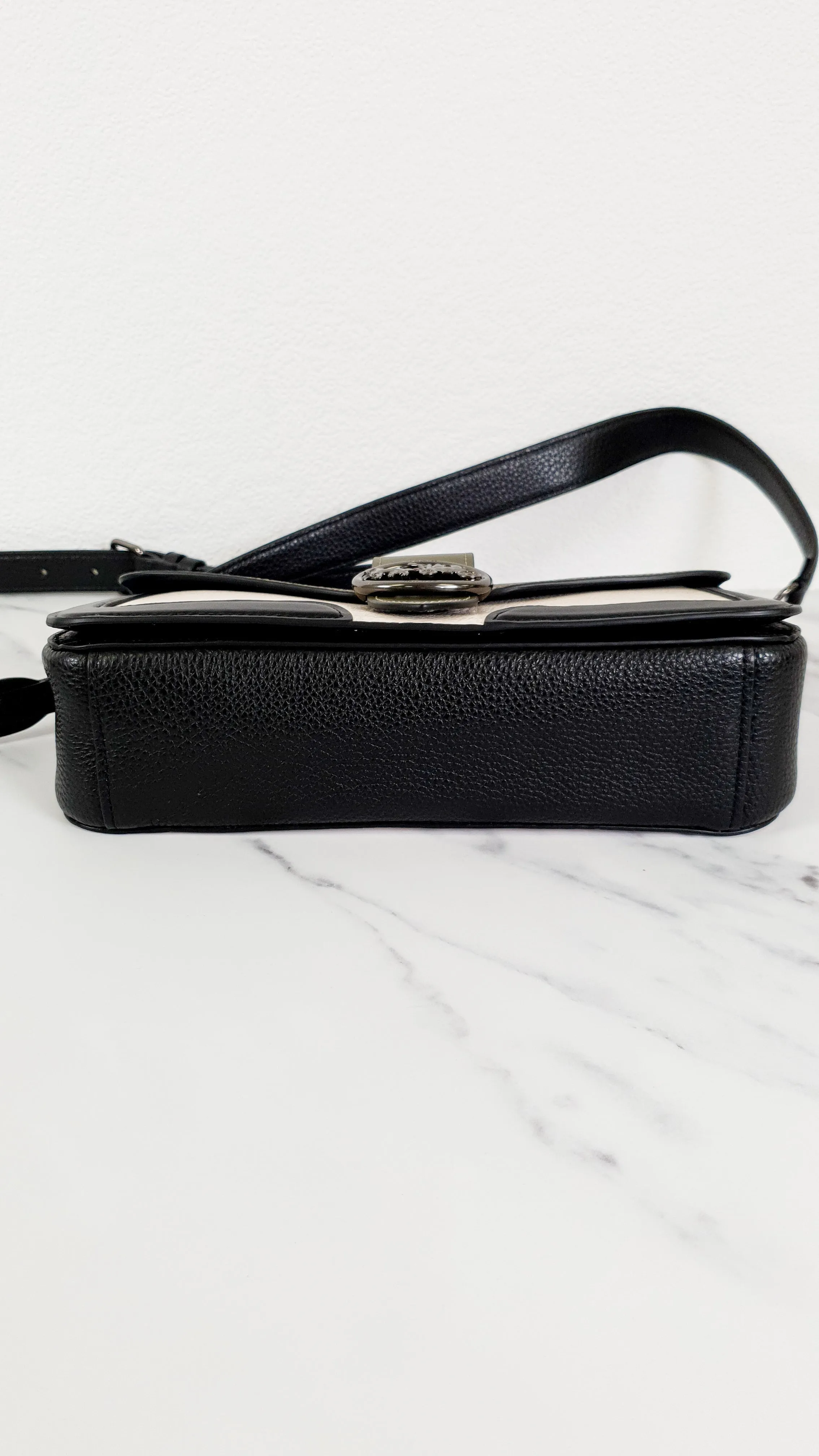 Coach Georgie Shoulder Bag in Colorblock Pebble Leather Kelp Green, Black & Chalk - Army green Coach 6019