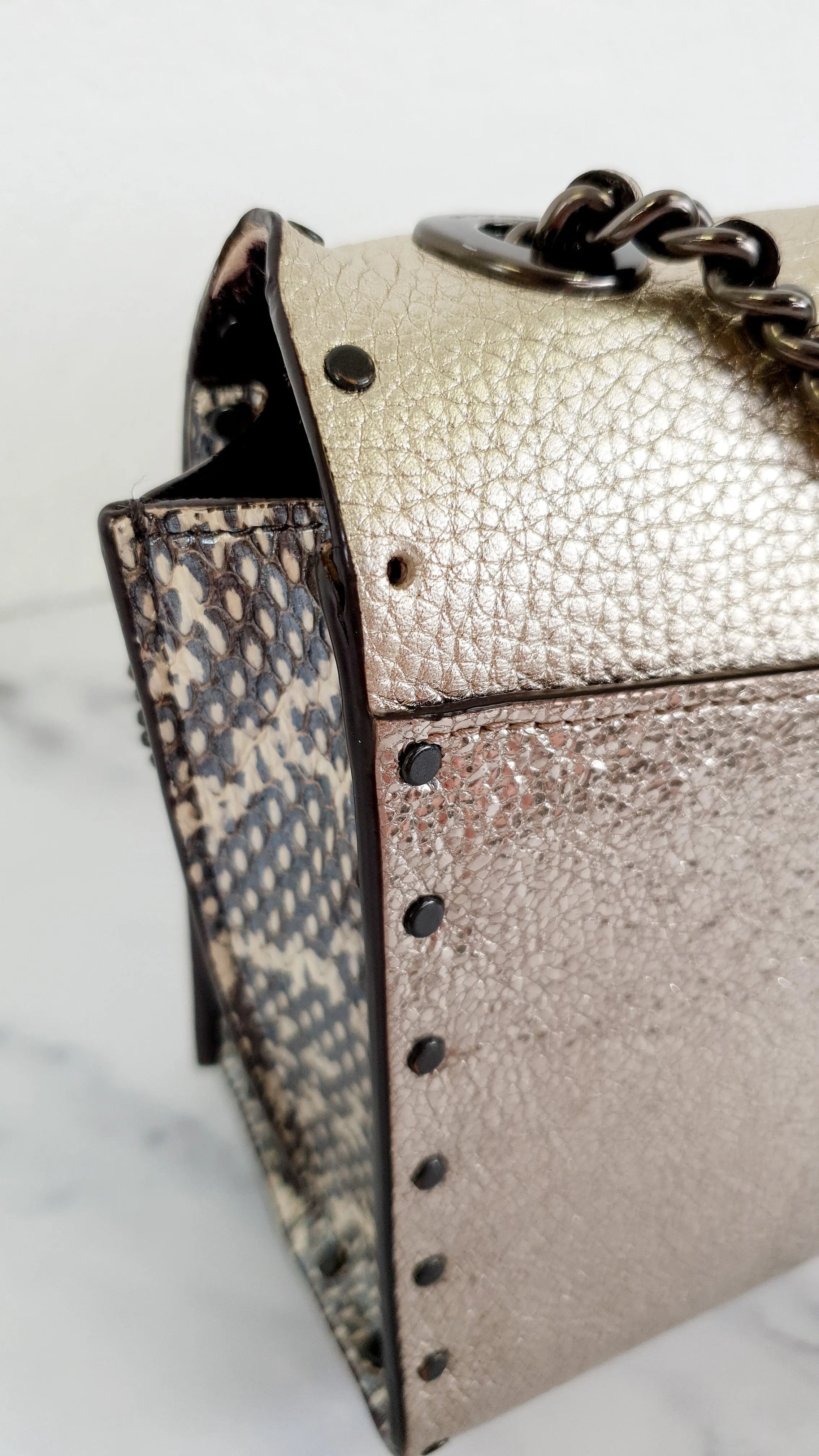 Coach Parker 18 in Signature Canvas With Tea Rose Turnlock, Border Rivets, Snakeskin Detail & Metallic Leather - Shoulder Bag Crossbody Bag Champagne Platinum Beige - Coach 39680