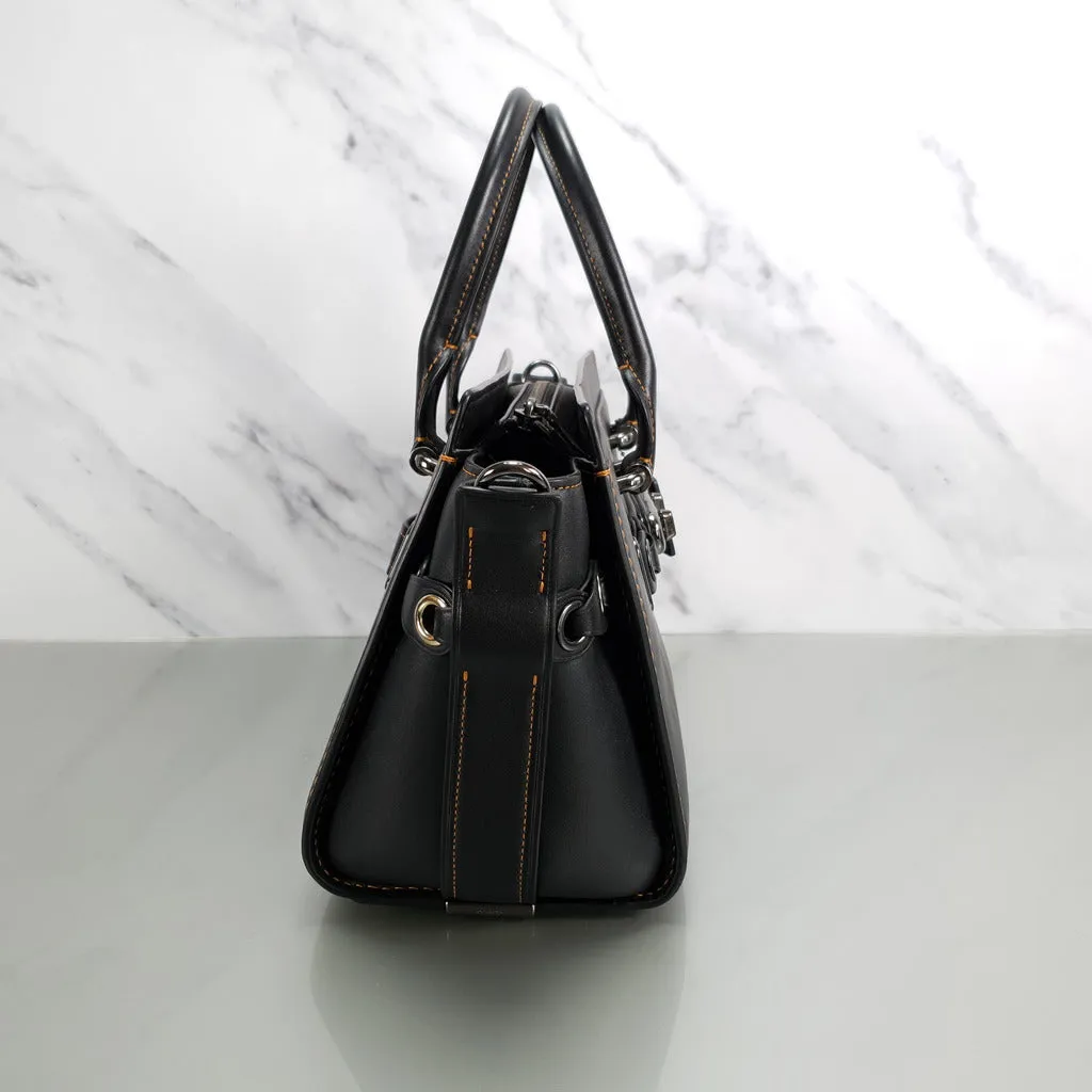 Coach Swagger 27 in Black Glovetanned Leather with Link Detail - SAMPLE BAG