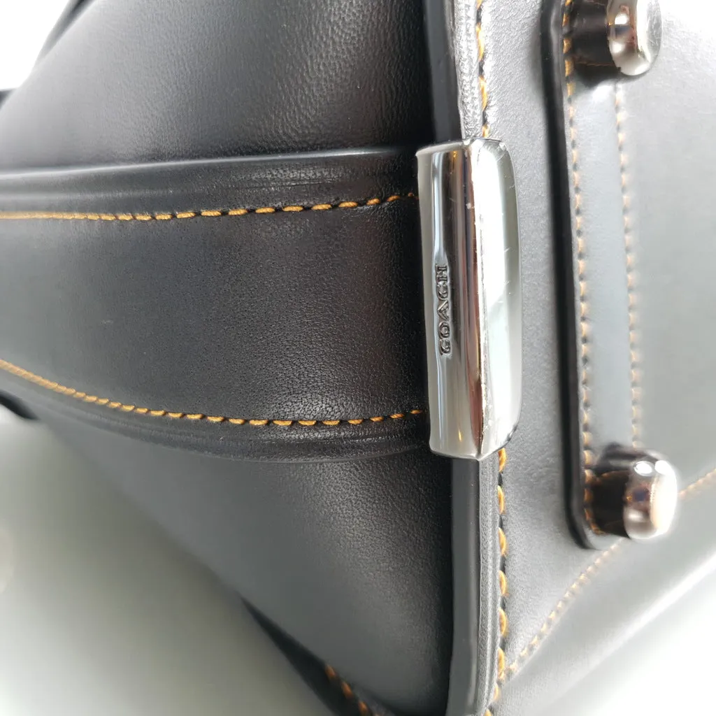 Coach Swagger 27 in Black Glovetanned Leather with Link Detail - SAMPLE BAG