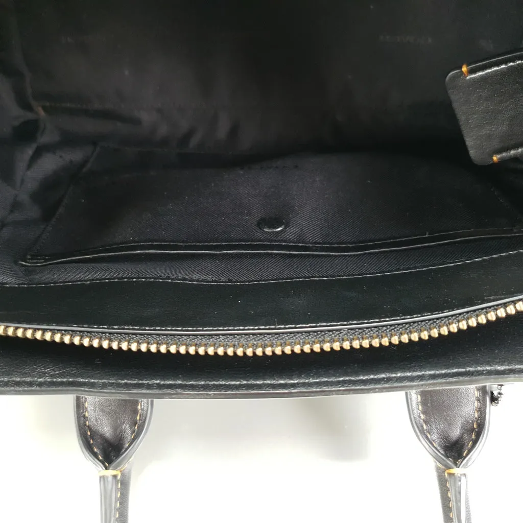 Coach Swagger 27 in Black Glovetanned Leather with Link Detail - SAMPLE BAG