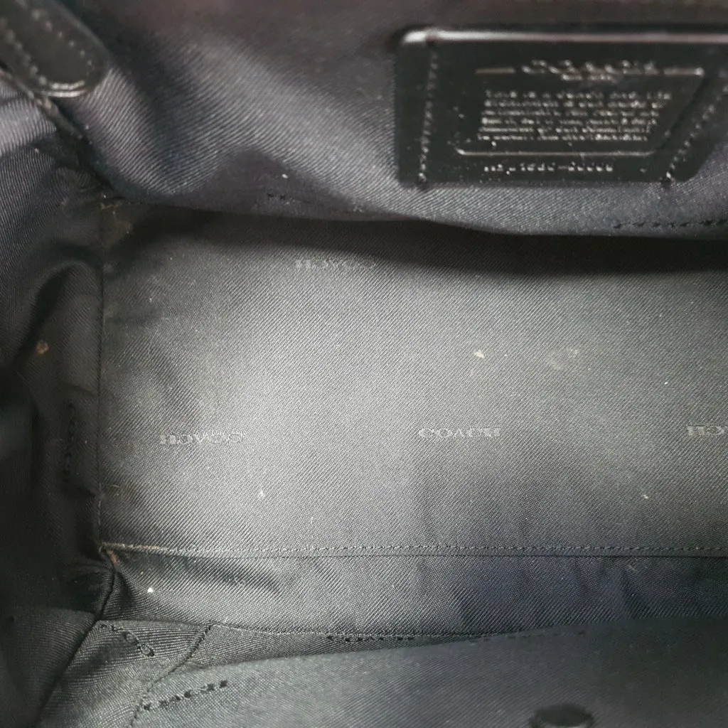 Coach Swagger 27 in Black Glovetanned Leather with Link Detail - SAMPLE BAG