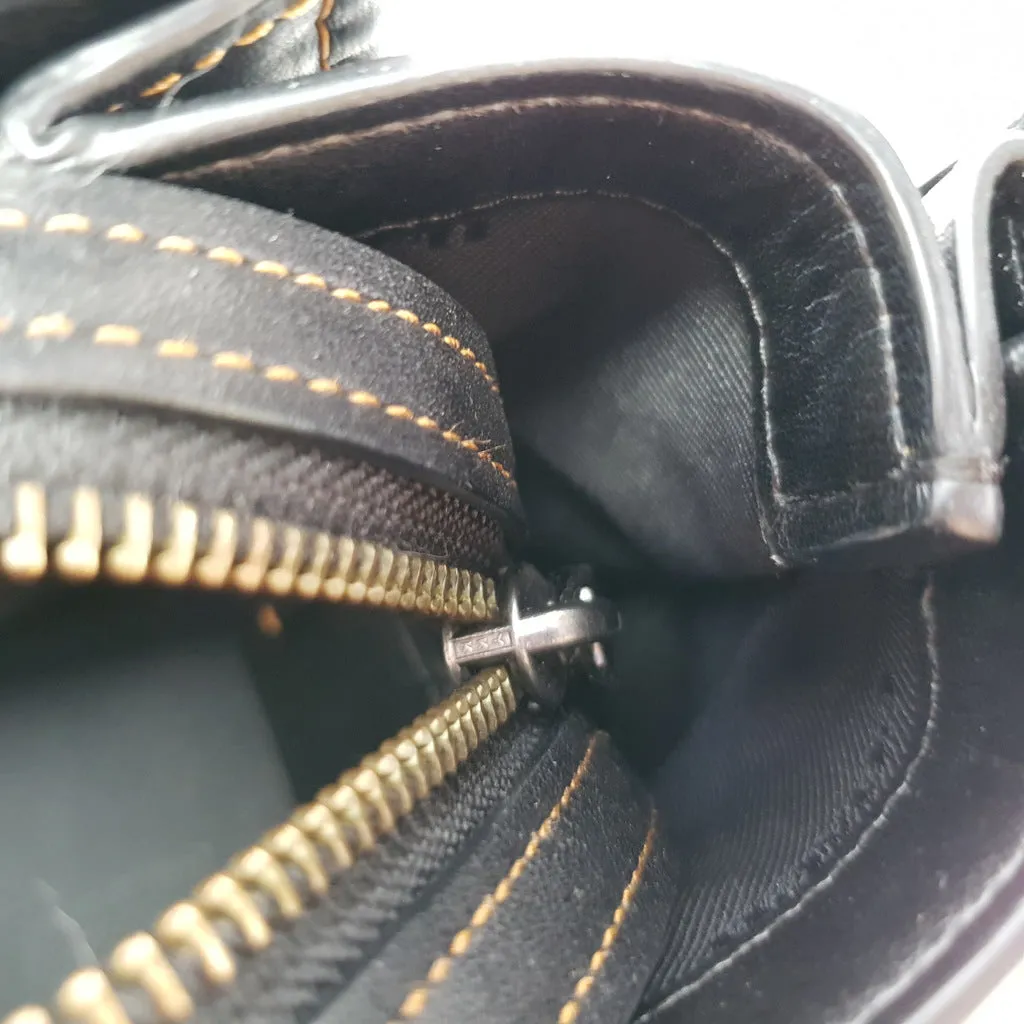 Coach Swagger 27 in Black Glovetanned Leather with Link Detail - SAMPLE BAG