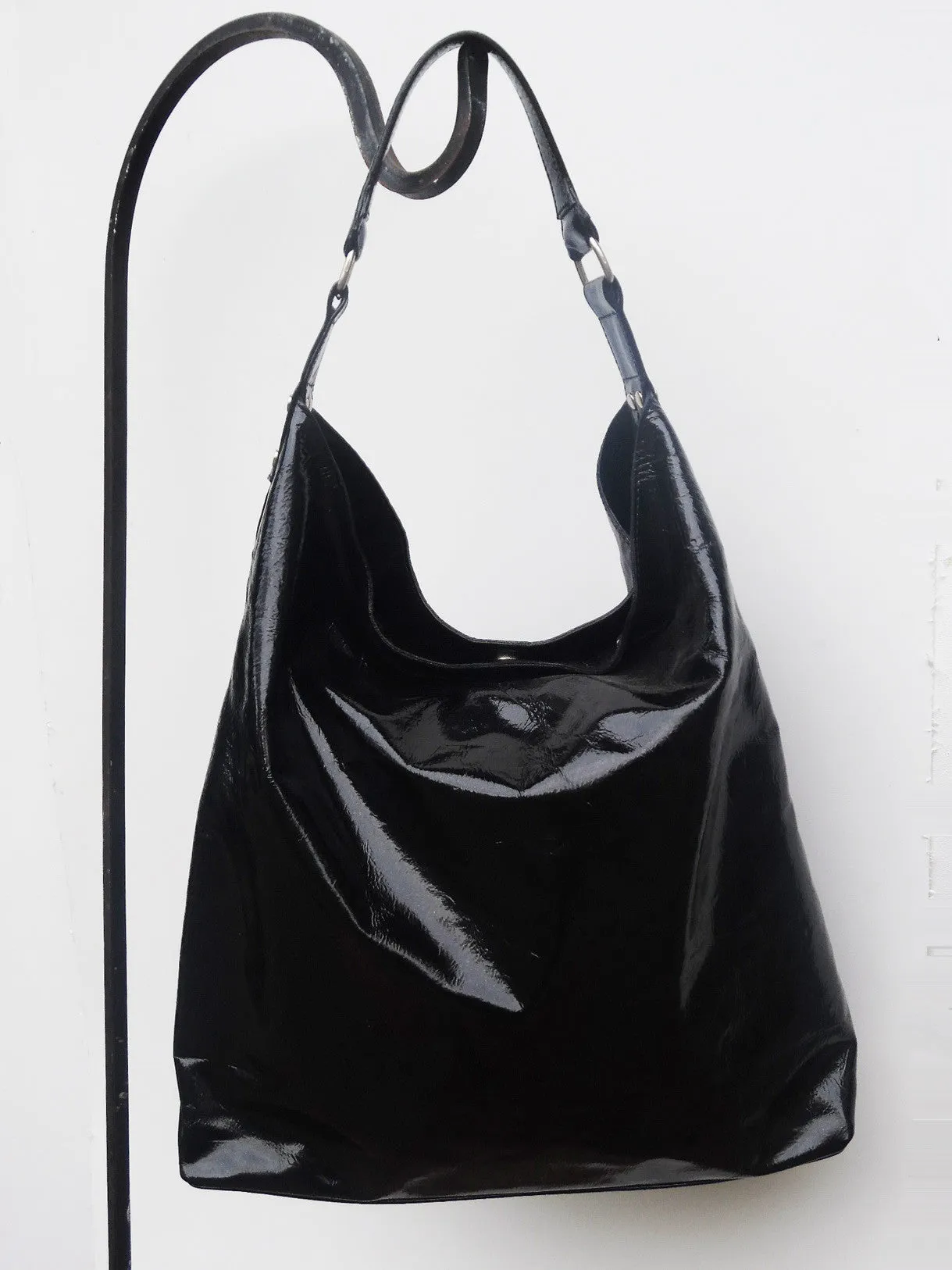 Pancho Hobo Bag Patent Leather Black