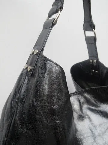 Pancho Hobo Bag Patent Leather Black