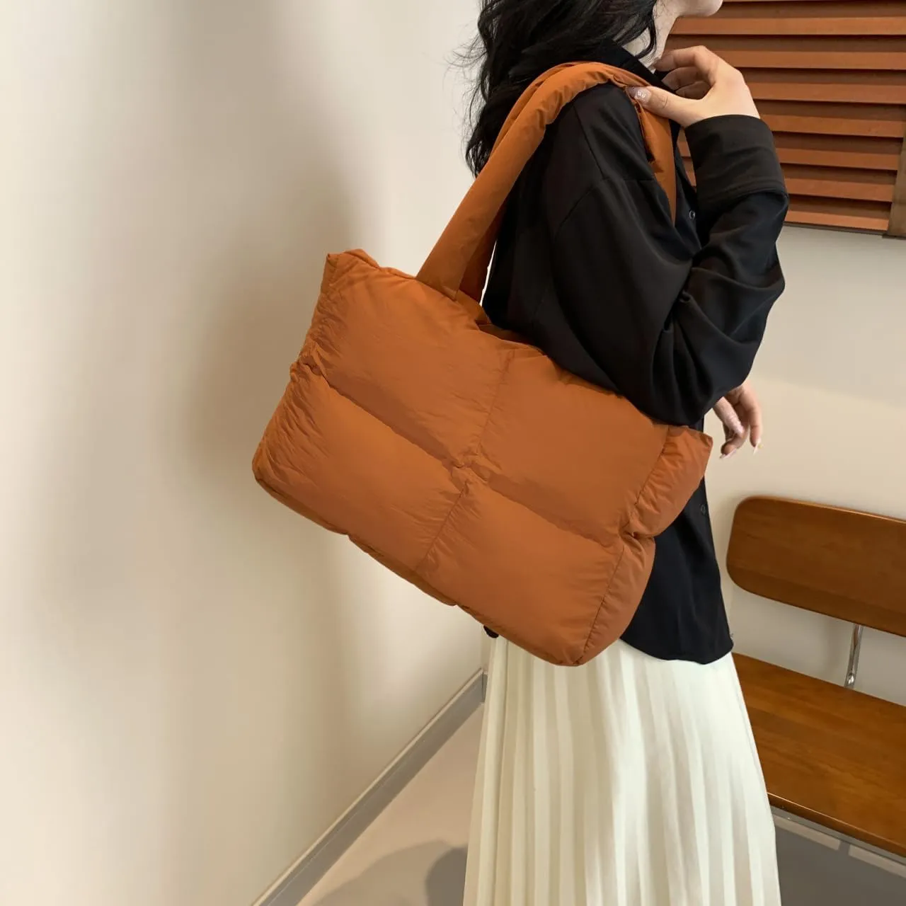 Quilted Puffer Tote Bag for Women Soft Puffy Hobo Crossbody Handbags Purse Lightweight Shoulder Bag