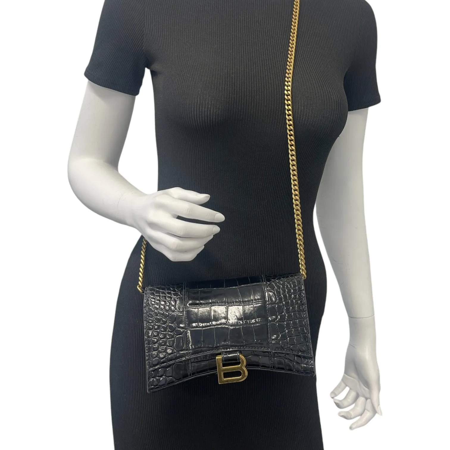 Women's Hourglass Crocodile Wallet On Chain Bag Black